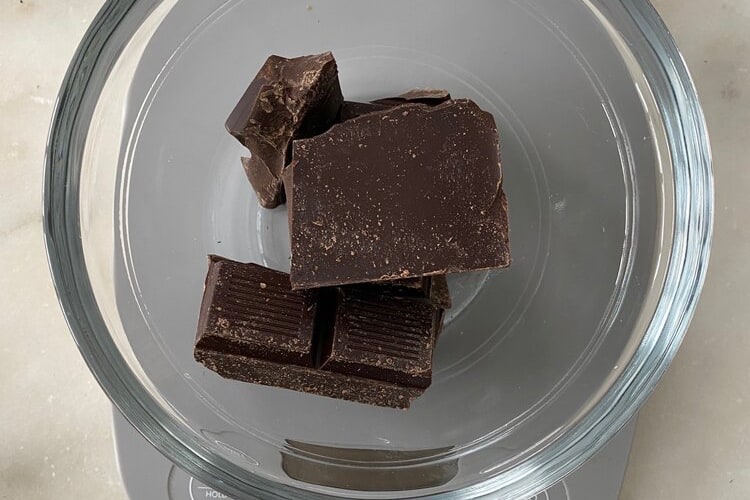 Weigh chocolate in a scale