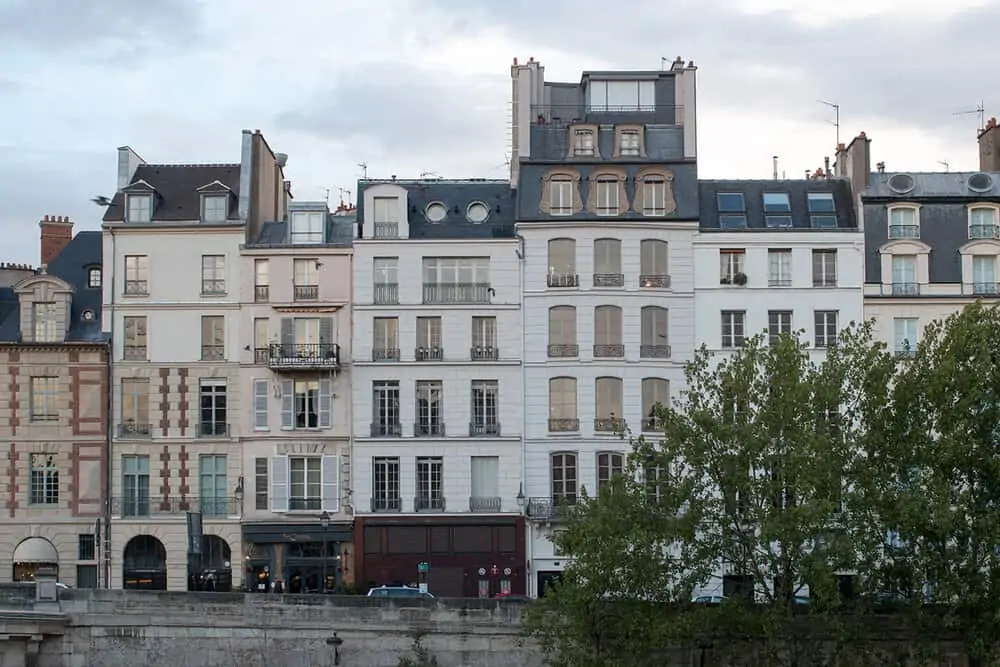 a walk through place dauphine everyday parisian rebecca plotnick