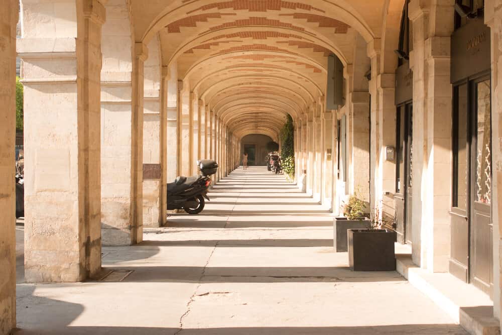 place des vosges paris france everyday parisian