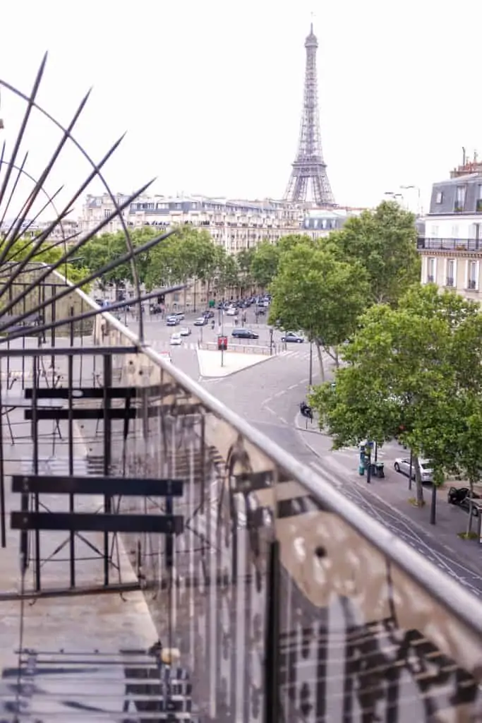 Where to See the Eiffel Tower Sparkle from hotel room