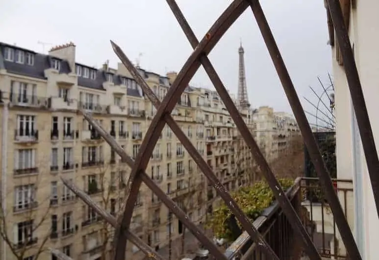 Hotel San Régis  Weekend in Paris with a view on the Eiffel Tower