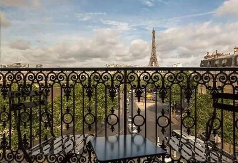 Best 16 Paris Hotel With Eiffel Tower View • For All Budgets