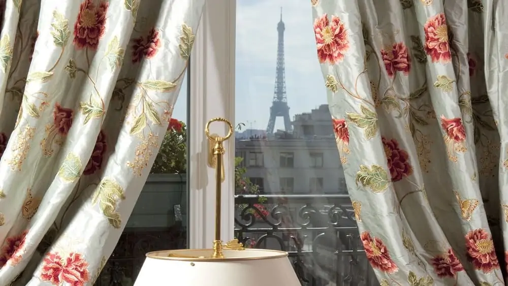  - image via hotels.com