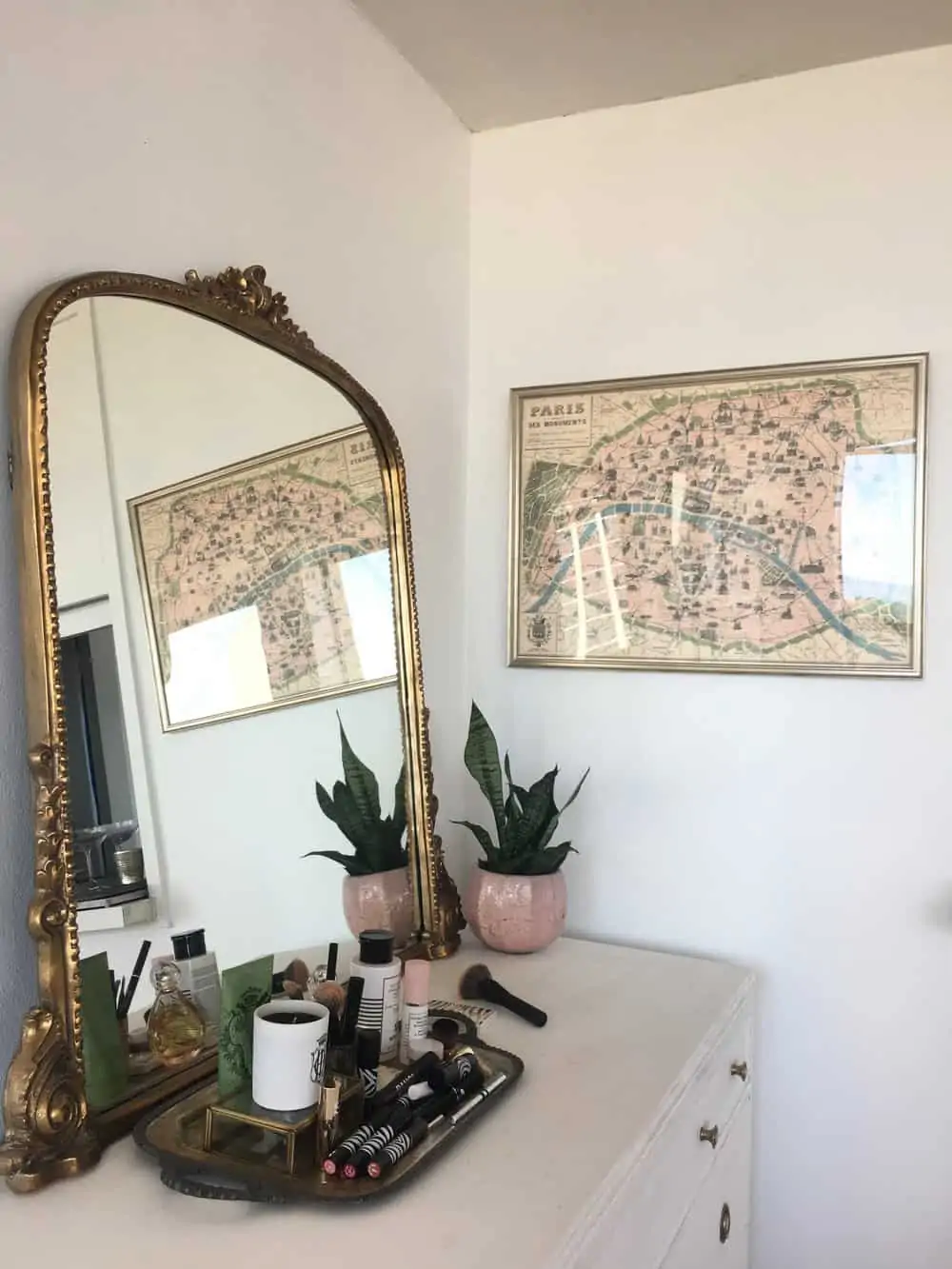 my favorite corner in my apartment thanks to this Parisian inspired mirror and map