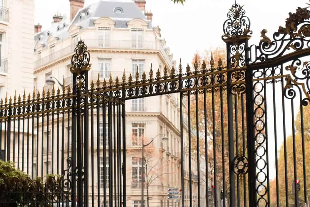 parc monceau paris france