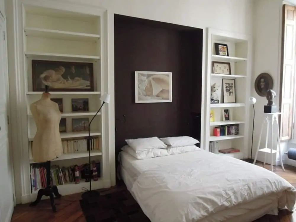 airbnb apartment rental in Paris