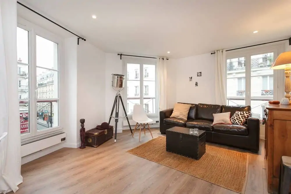 montmartre paris apartment airbnb