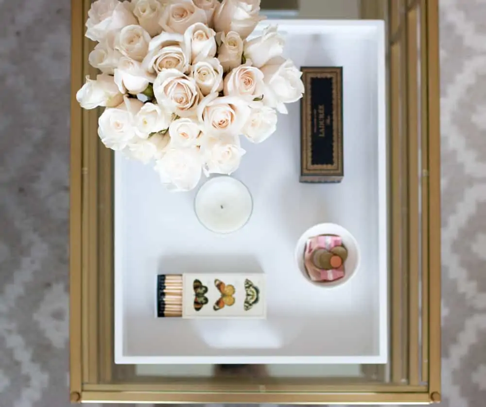 how to style a coffee table @everydayparisian