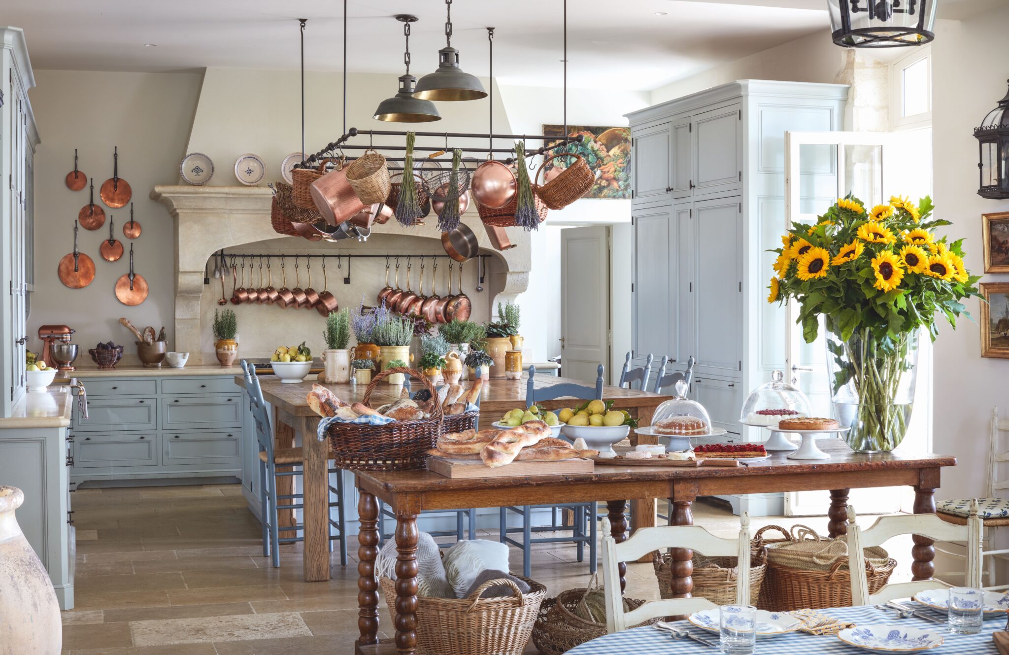 Provencal Dreams: The Beauty Of French Countryside Decor