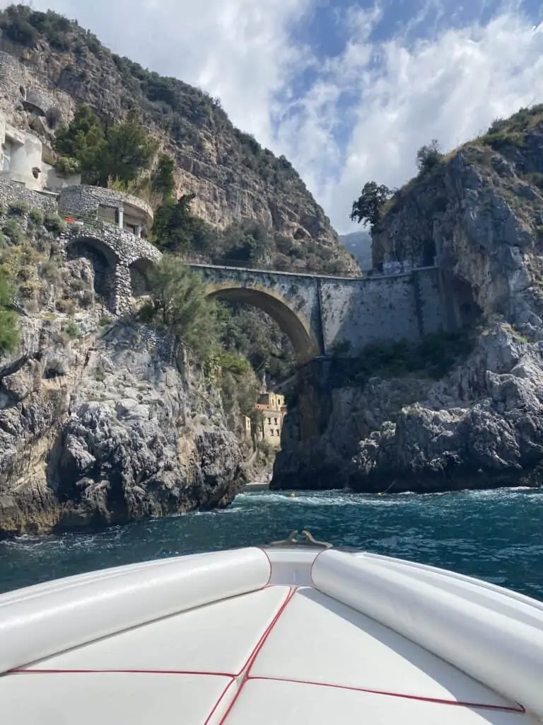 positano boat ride in amalfi coast 