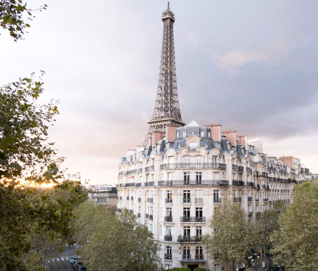 apartments in Paris and the Eiffel tower