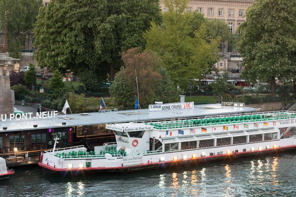 seine river cruise everyday parisian