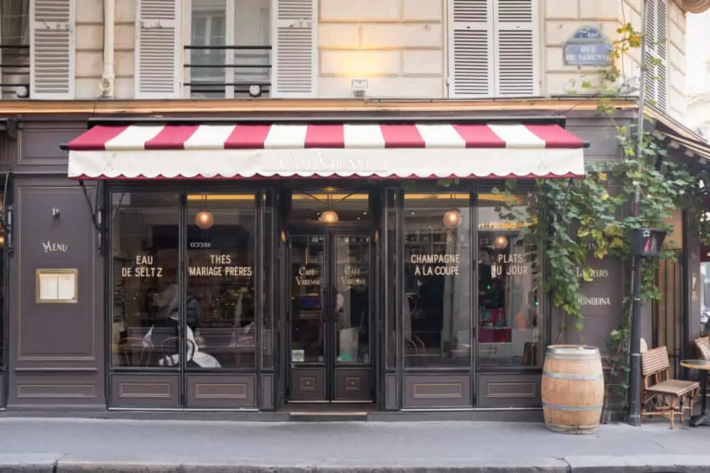 Where to eat lunch in Paris cafe varenne 