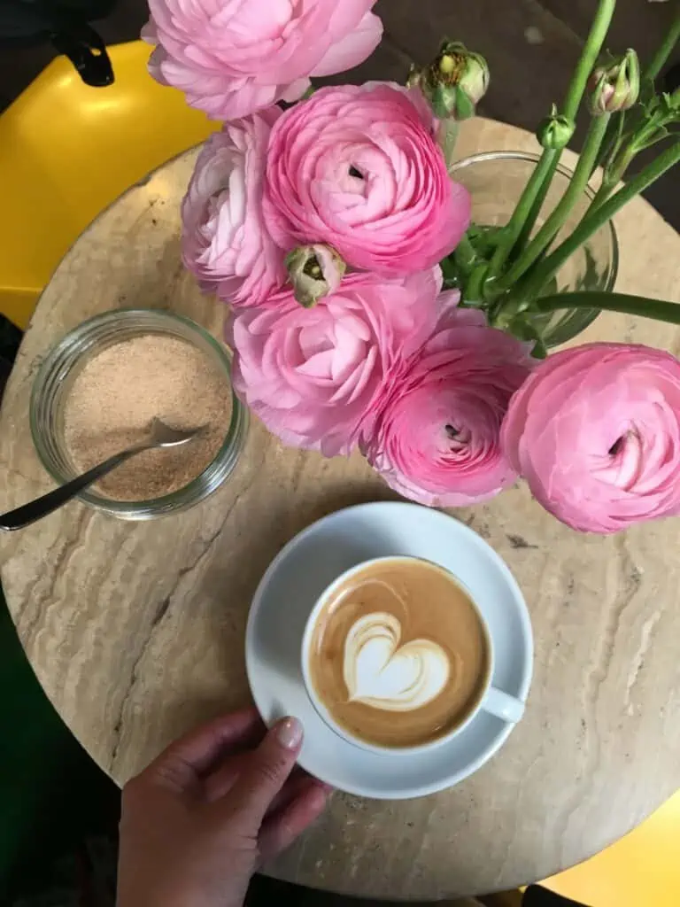 the best coffee shops in Paris 