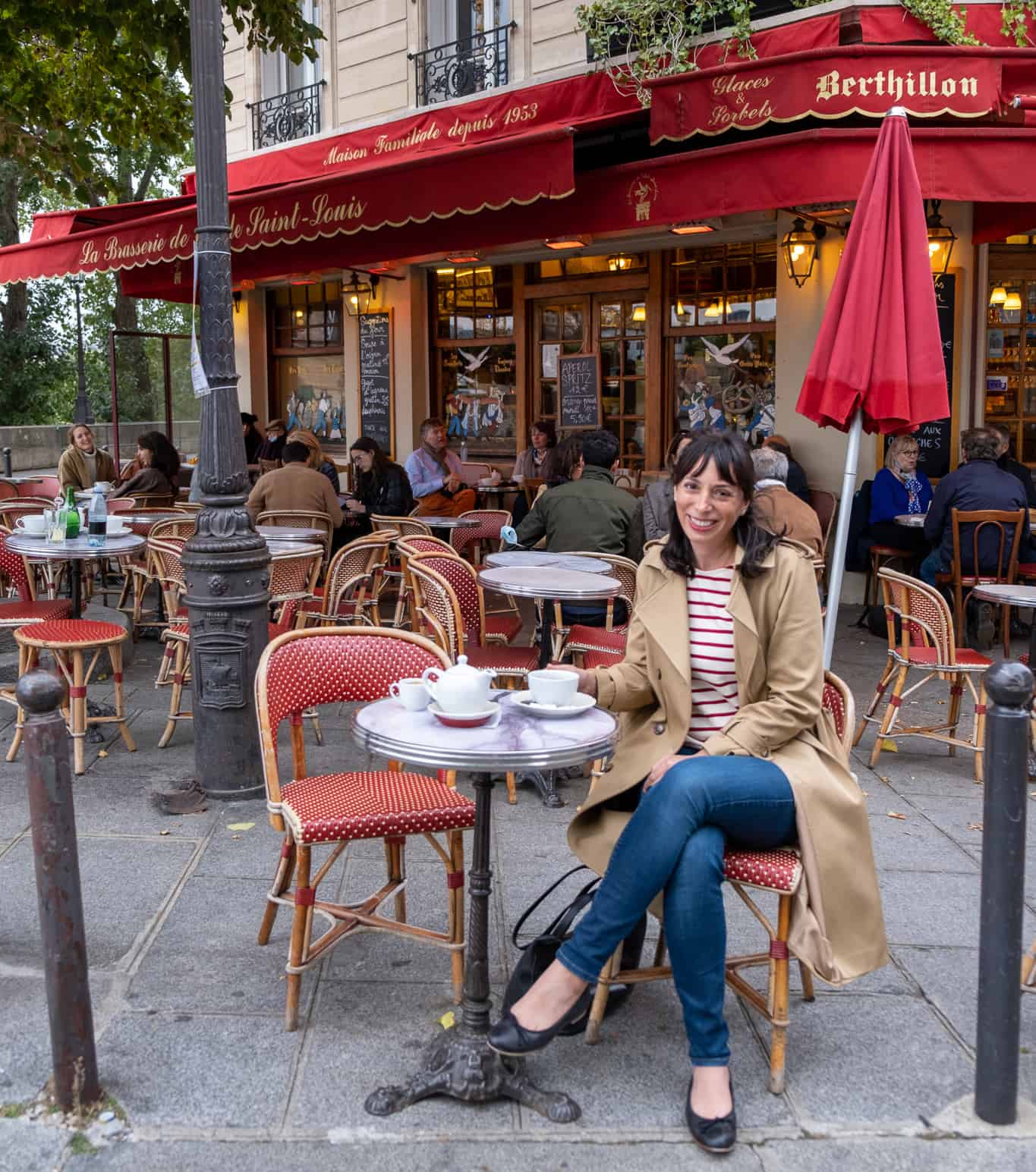 sezane trench coat everyday parisian 