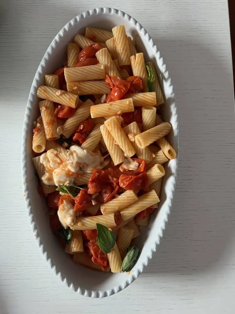 Spaghetti Pomodoro Sauce with Fresh Tomatoes