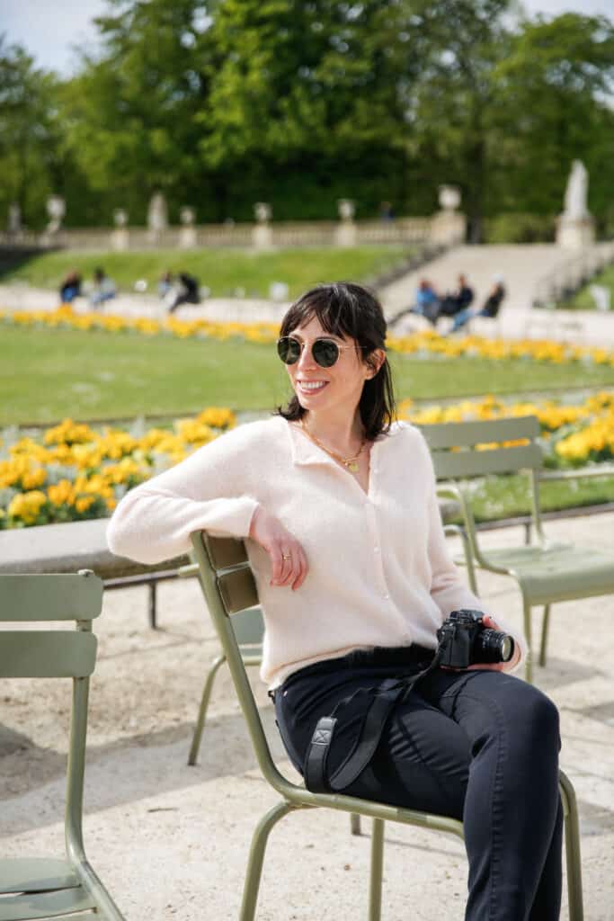 everyday parisian gaspard sweater in Luxembourg gardens 