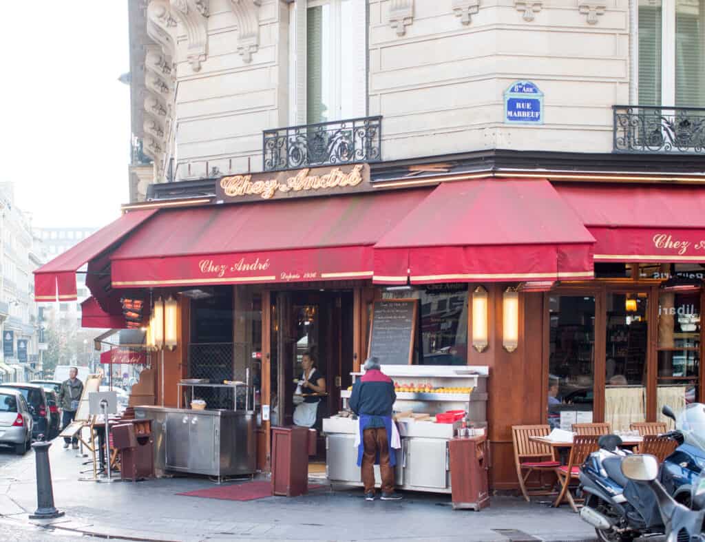 classic french bistro Paris 