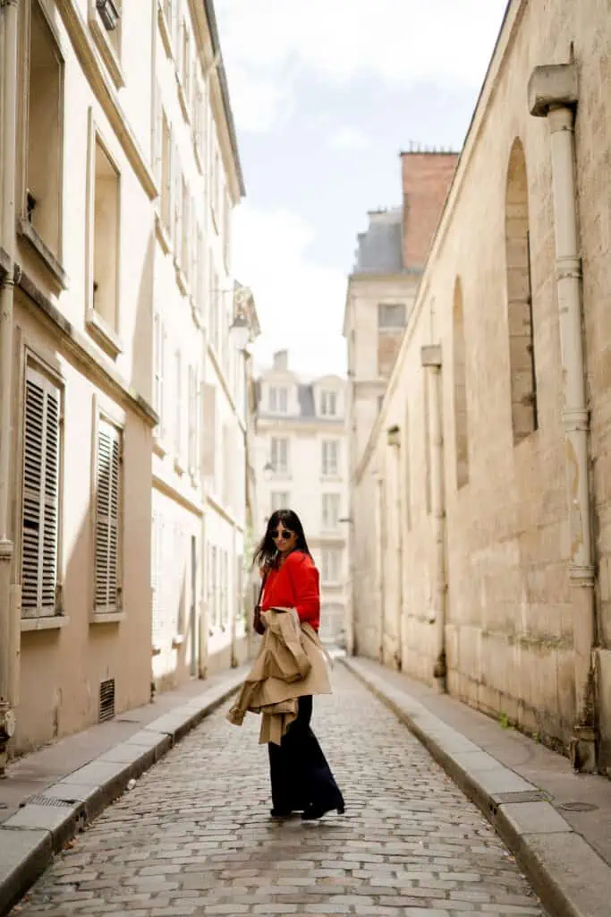 Woman Essentials Paris - France