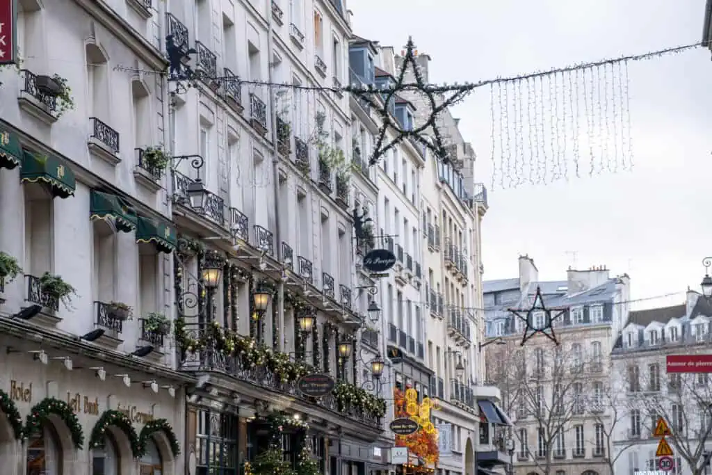 what to do in Paris in December 