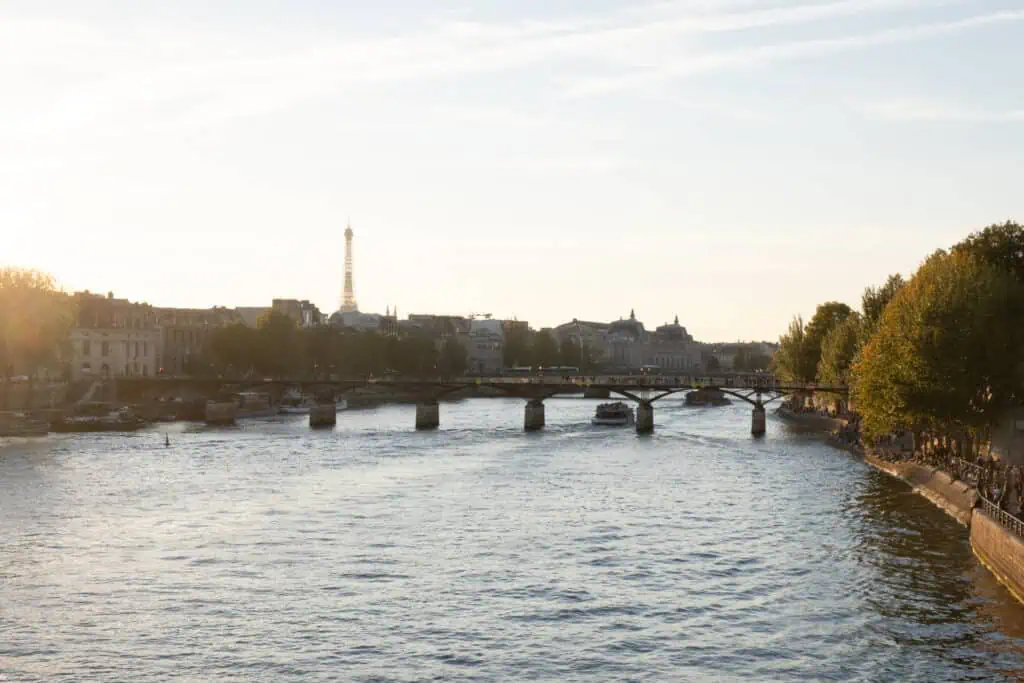 Paris Seine stroll Eiffel Tower 