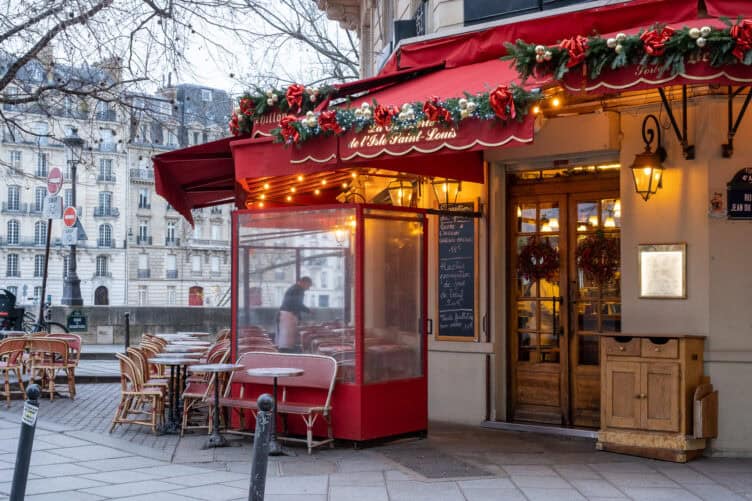 Christmas in Paris 