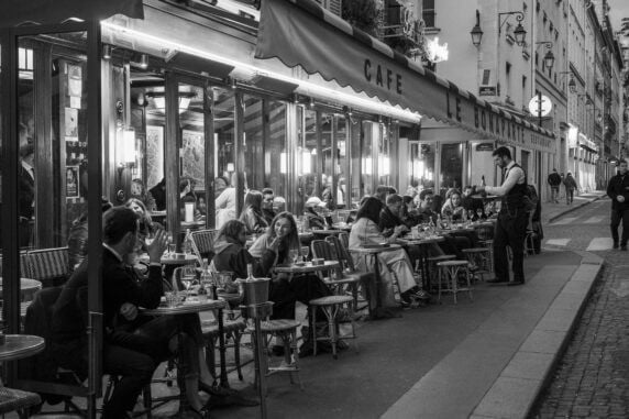 Summer in Paris black and white