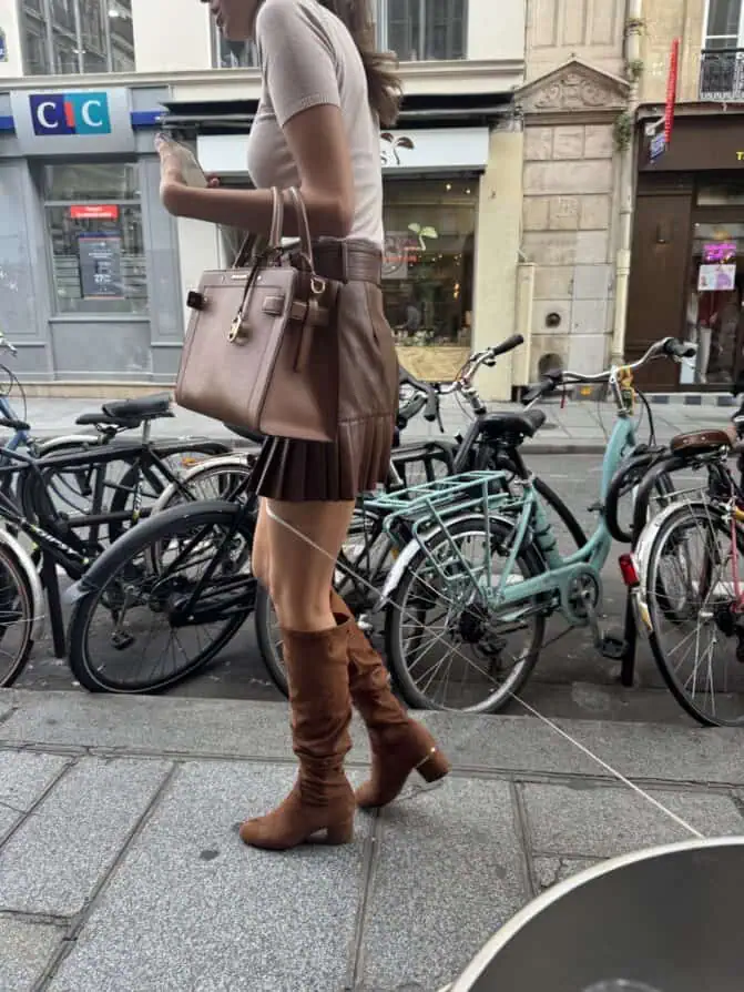 chocolate brown boots and skirt Parisian trends