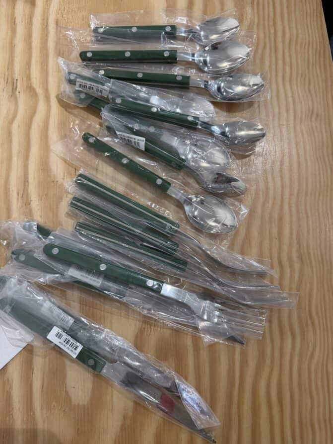 selecting flatware at Sabre Paris green. what to buy in Paris 