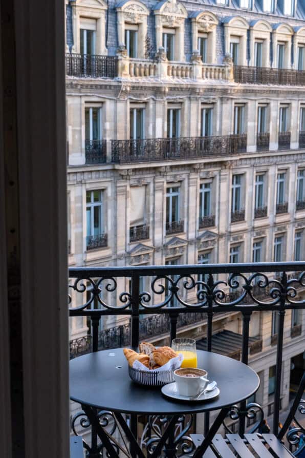 hotel hana paris balcony 