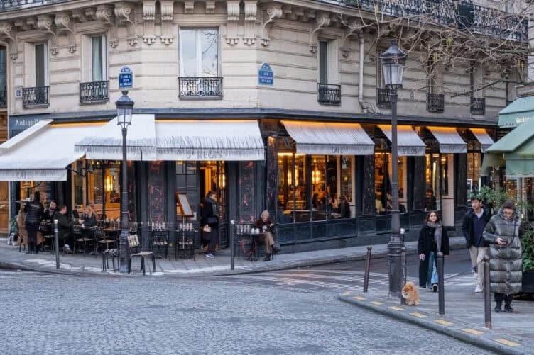 Paris winter Ile St Louis 