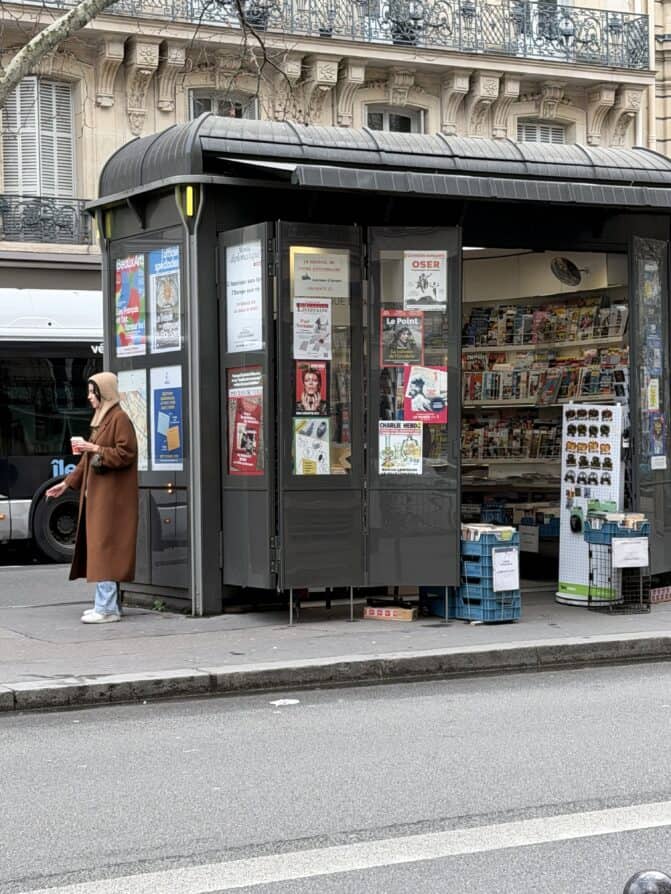 what parisians are wearing now Hooded scarves 