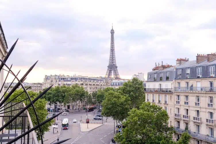 where to stay in Paris with an Eiffel Tower view