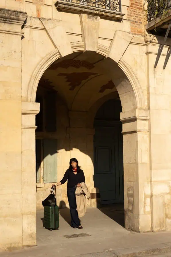 what to pack for Paris in October Alex Mill sweater and jeans