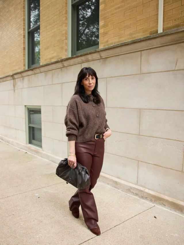 Chocolate brown is trending big time! This color has replaced black as a dominant fashion color, and I am loving it. I also saw this trend while I was in Paris. Parisians may be the slowest to swap their favorite black for brown, but it happened. It is everywhere, from outerwear and sweaters to shoes and home decor. 🤎

Let’s jump into some of my favorite brown moments this season. You can start small and add it through accessories, or go head-to-toe chocolate brown. I have seen both in Paris. 

Outfit details @frame @cuyana and @sarahflint_nyc all in the post! 

Photos of me by @yuliasribna

#ad